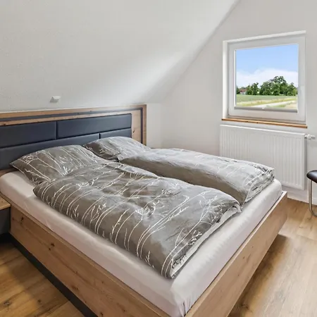 3 Værelses Dejligt Hjem I Feriehus *
